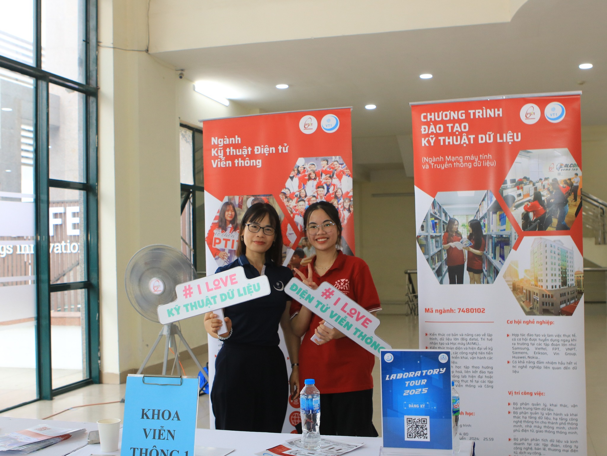 Open Day PTIT 2025: Khoa Viễn thông 1 bùng nổ cùng công nghệ!