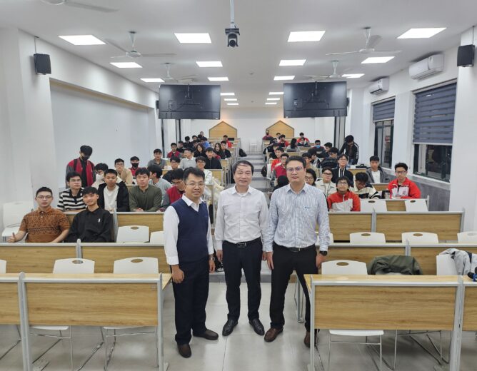 Trải nghiệm thực tiễn 5G/6G và AI trong viễn thông: Sinh viên PTIT học cùng chuyên gia VNPT Net