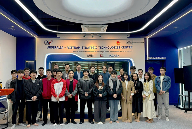 Revolutionizing Connectivity at PTIT: Global Experts Discuss Semantic Communication, AI, and the Future of 6G