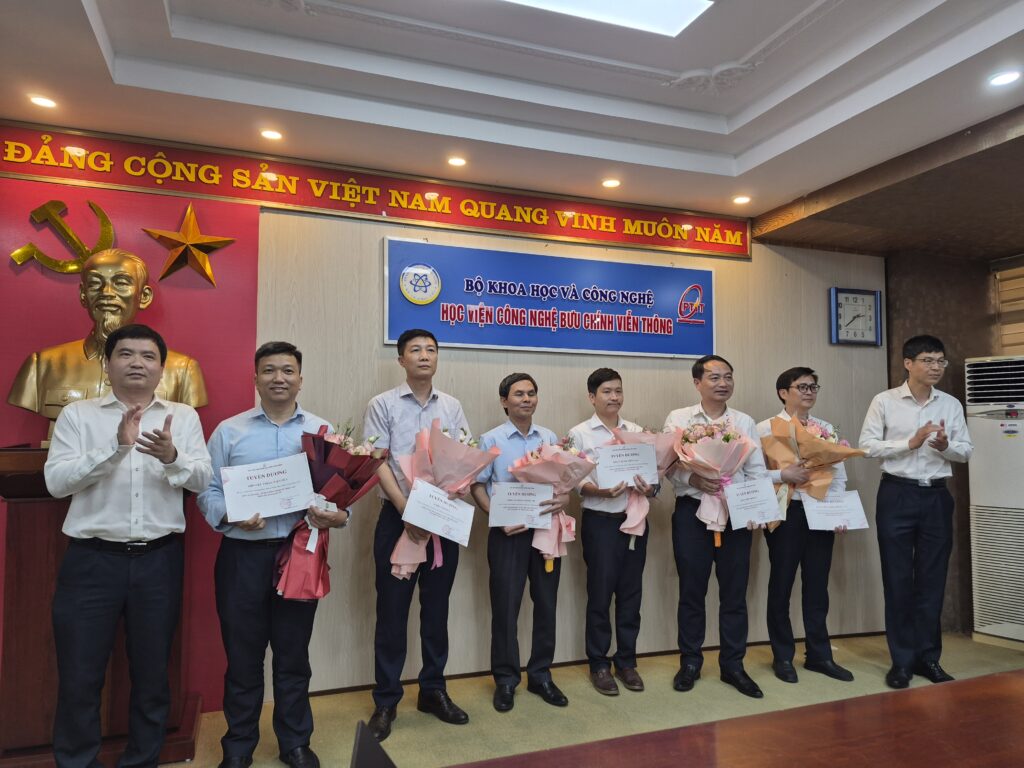 Khoa Viễn thông 1 được tuyên dương là đơn vị dẫn đầu về công bố khoa học quốc tế năm 2025